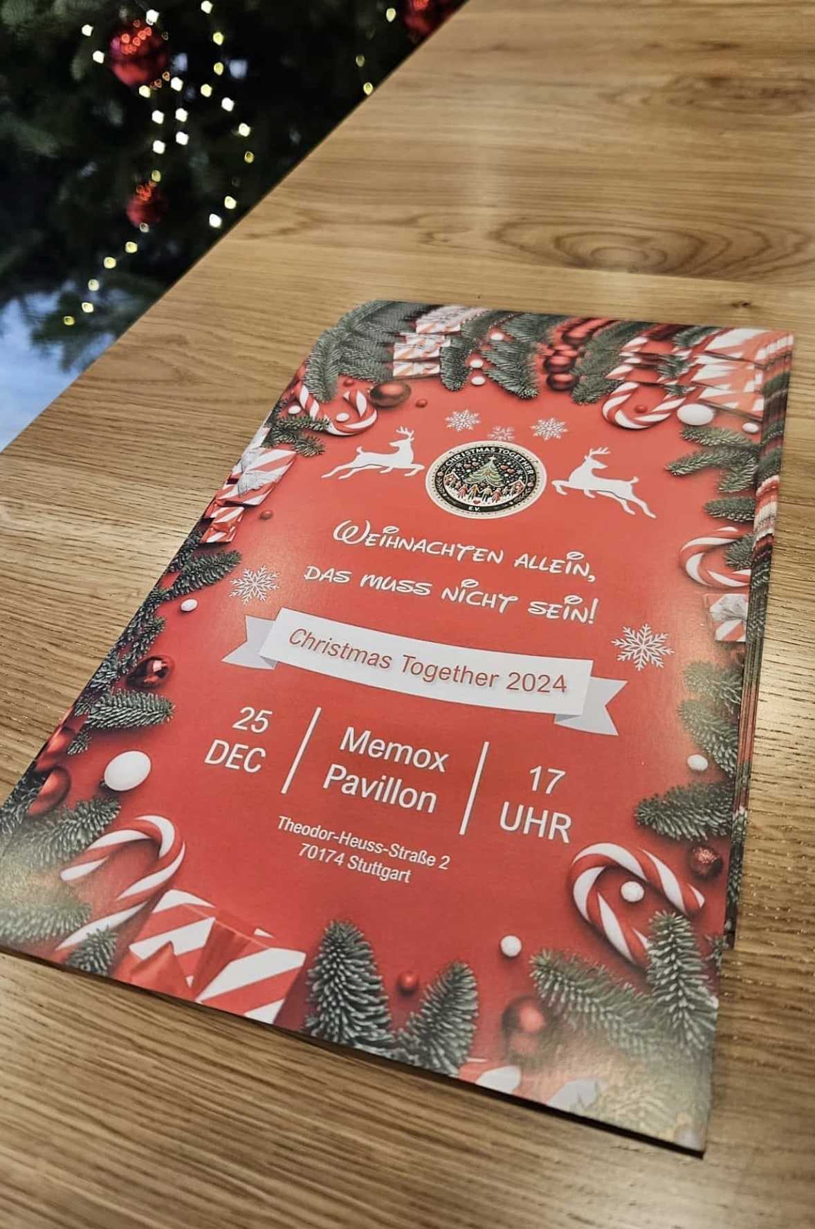 Festlich gedeckter Tisch bei Christmas Together 2024